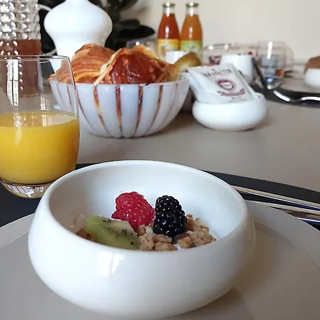 La Demeure Saint Sauveur Bed & Breakfast Caen