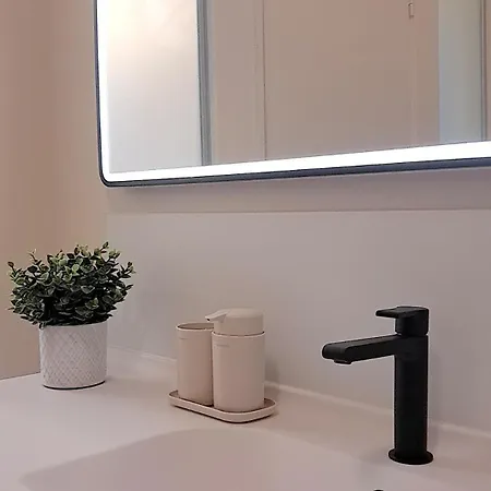 La Demeure Saint Sauveur 住宿加早餐酒店 凯恩