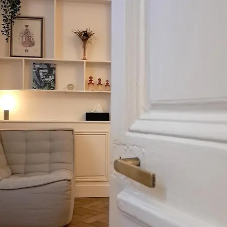 La Demeure Saint Sauveur Bed & Breakfast