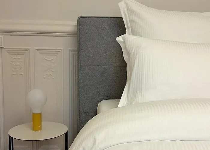 La Demeure Saint Sauveur 3* Кан